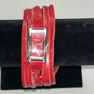 GENEVA Women's  Watch 7156 with snap (faux) leather red band works NEW BATTERY